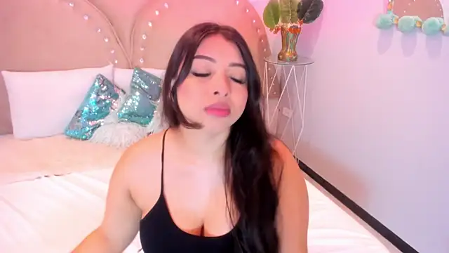 Snapshot of Miia_Thompsonn chatting on 10-08-25, 03:30 Miia Thompsonn online show from 10-08-25, 03:30