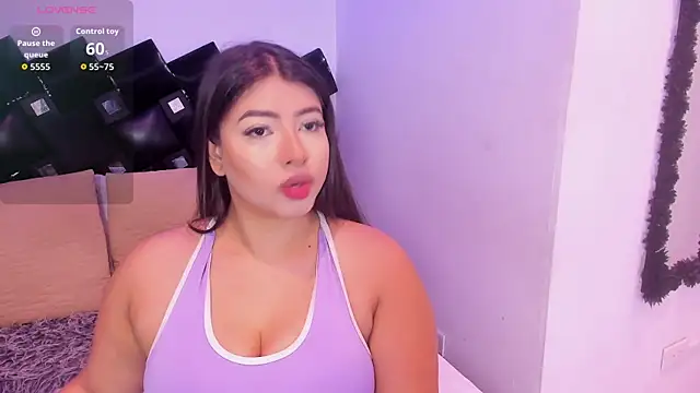 Miia Thompsonn online show from 06-27-26, 12:33