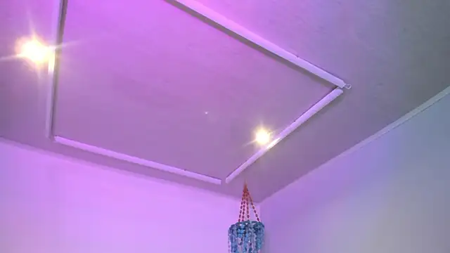 Snapshot of Miia_Thompsonn chatting on 09-11-25, 03:17 Miia Thompsonn online show from 09-11-25, 03:17