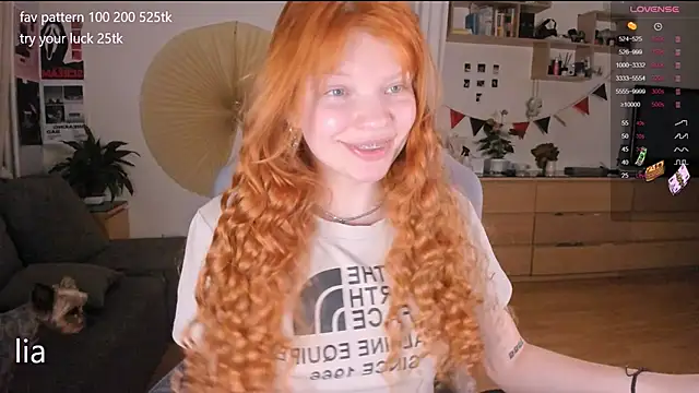 Snapshot of lil_lia chatting on 10-02-25, 06:44 lil lia online show from 10-02-25, 06:44