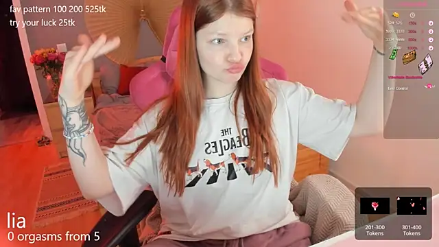 Snapshot of lil_lia chatting on 03-10-25, 12:17 lil lia online show from 03-10-25, 12:17