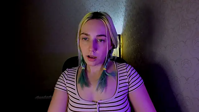 coraline meow online show from 12-05-24, 04:28