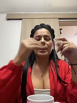 Miah gomez  online show from 11-14-25, 08:01