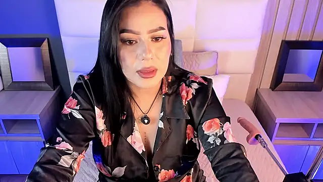 Miah gomez  online show from 11-18-25, 09:07