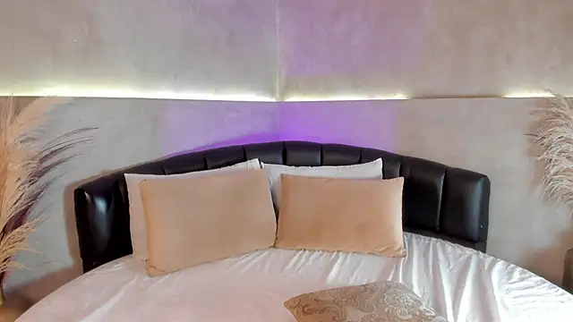 AmyStevenss online show from 11-25-25, 04:46