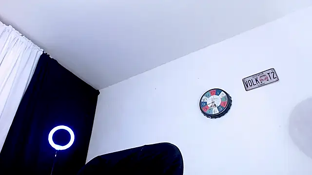 Antonywebb94 online show from 04-14-26, 02:49