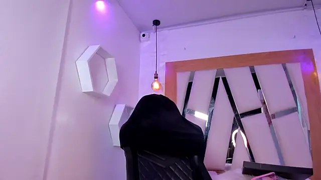 ary cooper  online show from 12-05-25, 12:48