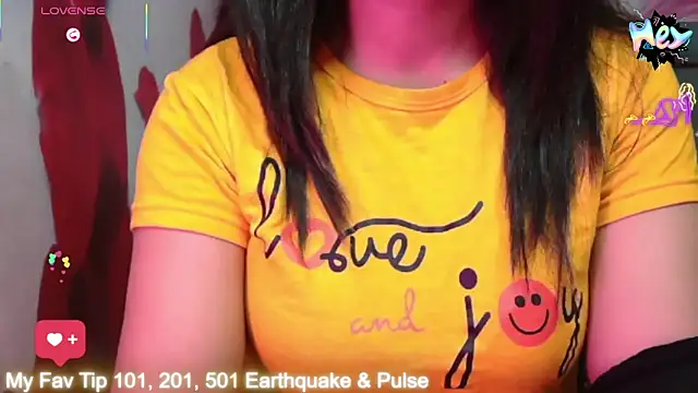 Snapshot of Athena_0 chatting on 05-15-26, 10:02 Athena 0 online show from 05-15-26, 10:02