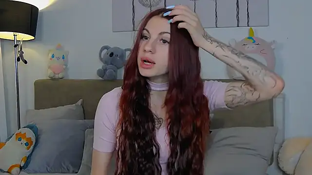 CassKiera online show from 09-15-25, 05:08