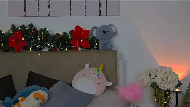 CassKiera online show from 12-22-25, 05:51