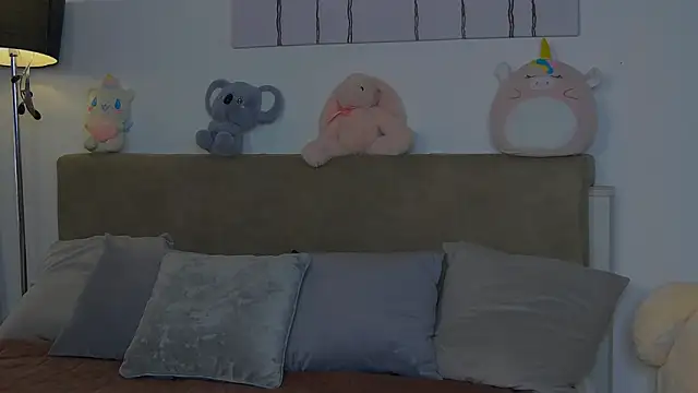 CassKiera online show from 10-10-25, 04:46