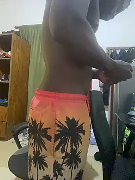 Snapshot of BigBrotherFreak chatting on 03-01-26, 08:36 BigBrotherFreak online show from 03-01-26, 08:36