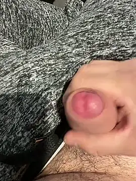 Kissoks1xh online show from 11-17-25, 08:57