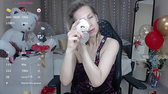 AdrianaSea online show from 02-11-25, 06:40