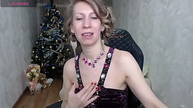 AdrianaSea online show from 01-15-26, 04:49