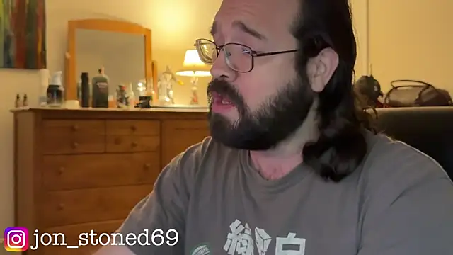 Snapshot of Seraph_De_La_Luna chatting on 04-24-26, 03:03 Seraph De La Luna online show from 04-24-26, 03:03