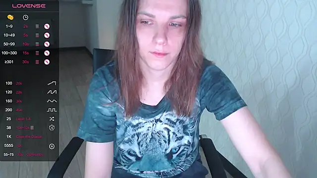 LisaHeart online show from 10-21-25, 07:13