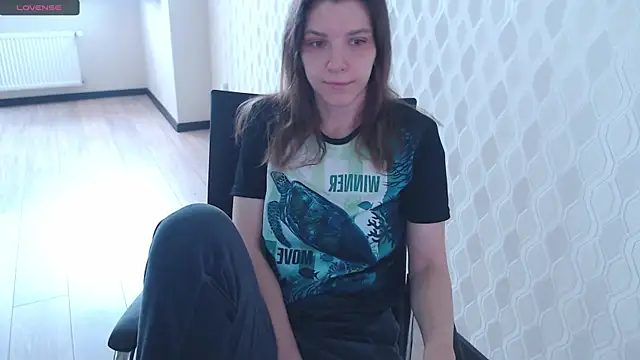 LisaHeart online show from 10-29-25, 08:35