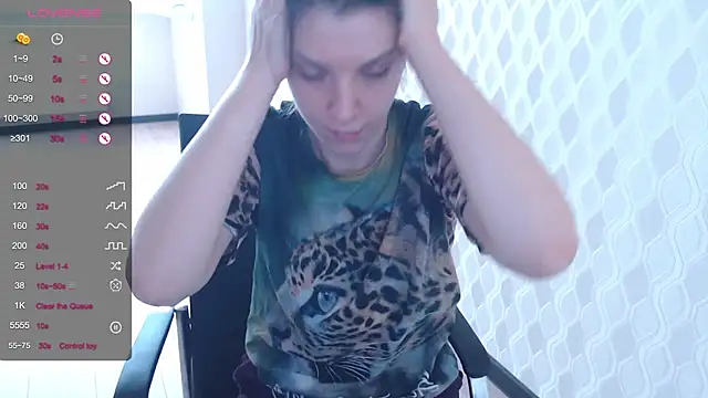 LisaHeart online show from 11-17-25, 08:29