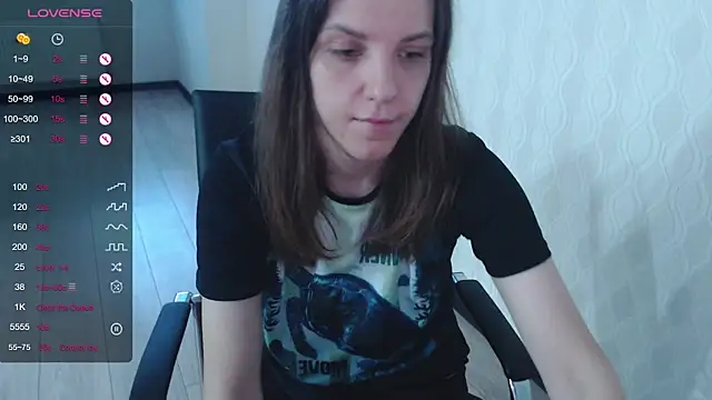 LisaHeart online show from 10-13-25, 01:56