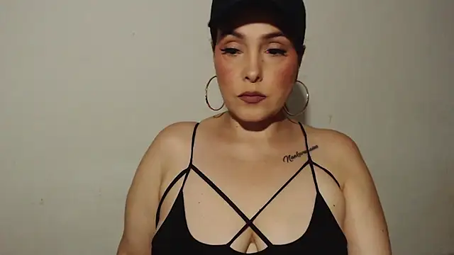 Miss Agatha online show from 10-12-25, 10:00