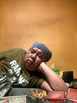 Snapshot of punk0805 chatting on 09-30-25, 09:15 punk0805 online show from 09-30-25, 09:15