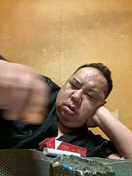 Snapshot of punk0805 chatting on 10-20-25, 11:55 punk0805 online show from 10-20-25, 11:55