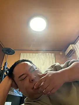 Snapshot of punk0805 chatting on 09-13-25, 04:12 punk0805 online show from 09-13-25, 04:12