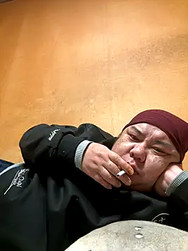 Snapshot of punk0805 chatting on 01-06-26, 12:53 punk0805 online show from 01-06-26, 12:53