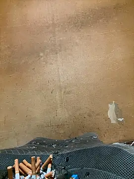 Snapshot of punk0805 chatting on 10-05-25, 11:23 punk0805 online show from 10-05-25, 11:23