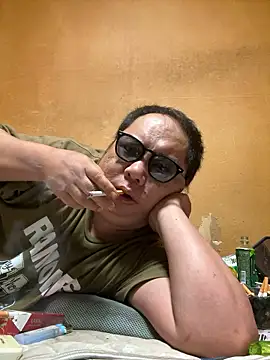 Snapshot of punk0805 chatting on 09-24-25, 12:22 punk0805 online show from 09-24-25, 12:22