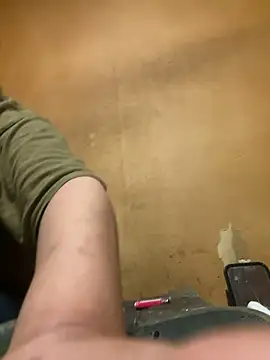 Snapshot of punk0805 chatting on 10-13-25, 01:56 punk0805 online show from 10-13-25, 01:56