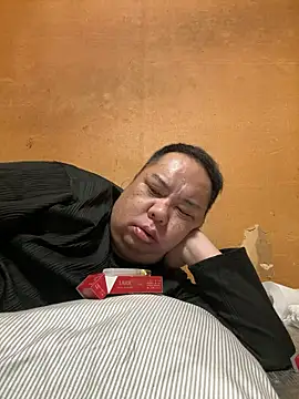 punk0805 online show from 04-03-26, 01:39