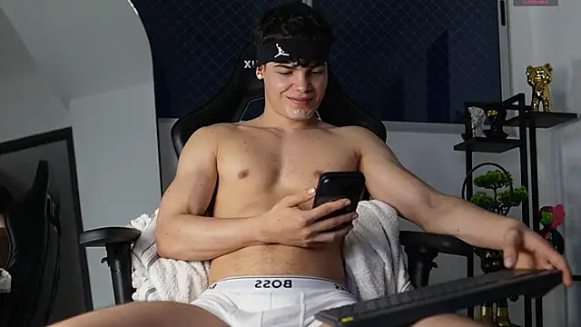 Max cortes1 online show from 11-01-25, 11:09