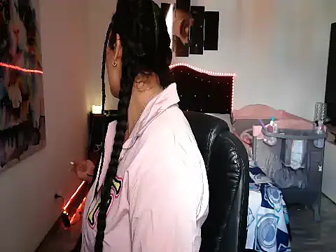 CarolinaRincon online show from 09-19-25, 06:45