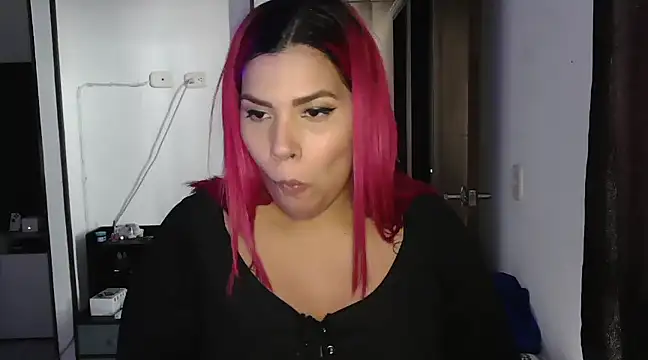 CarolinaRincon online show from 01-31-25, 08:22