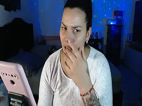 CarolinaRincon online show from 11-10-25, 11:32