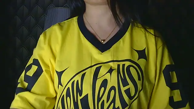 Mishika Gill online show from 06-25-26, 04:10