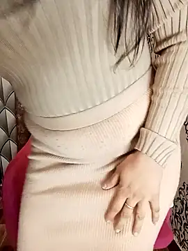 Mishika Gill online show from 12-22-24, 07:31