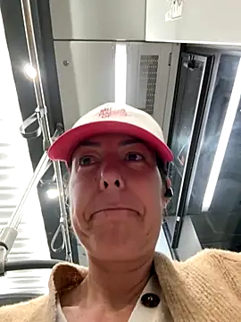 eveangelll online show from 10-24-25, 03:49