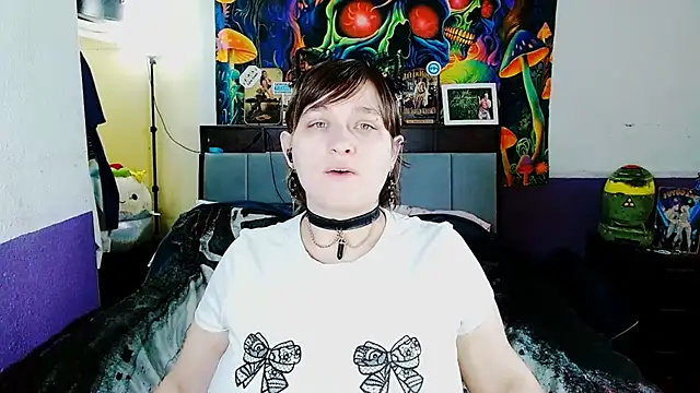 Snapshot of Chloenightmare chatting on 04-22-26, 07:53 Chloenightmare online show from 04-22-26, 07:53
