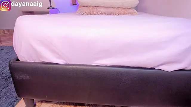 Voluptupus-girl online show from 11-15-25, 04:44