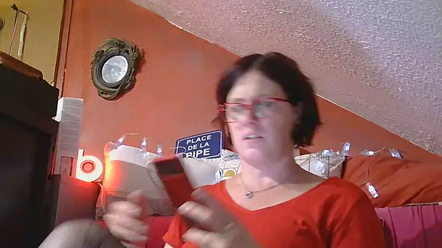 Snapshot of lanax chatting on 09-23-25, 12:34 lanax online show from 09-23-25, 12:34