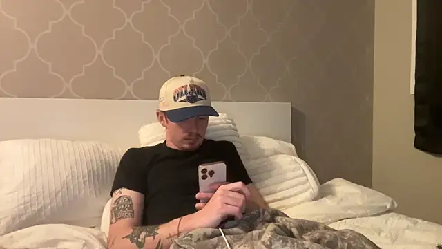 younghungginger online show from 04-21-26, 02:36