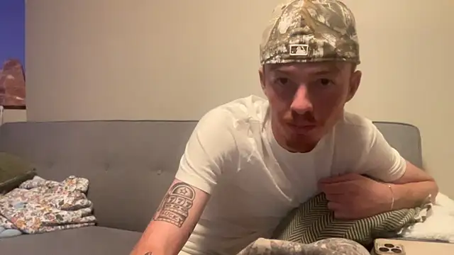 younghungginger online show from 11-30-25, 12:22