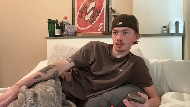 Snapshot of younghungginger chatting on 12-14-24, 06:52 younghungginger online show from 12-14-24, 06:52