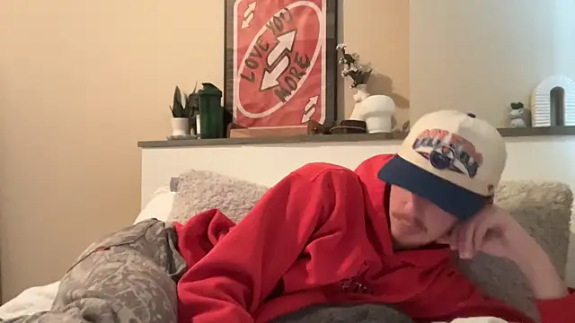 Snapshot of younghungginger chatting on 12-21-24, 09:15 younghungginger online show from 12-21-24, 09:15