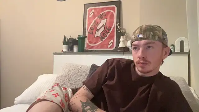 Snapshot of younghungginger chatting on 02-01-25, 02:26 younghungginger online show from 02-01-25, 02:26