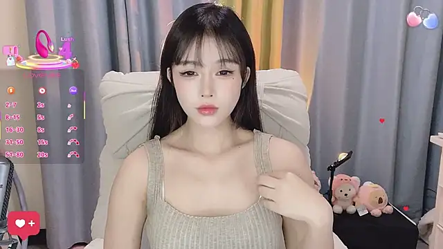 Snapshot of 7-Love chatting on 09-29-25, 01:17 7-Love online show from 09-29-25, 01:17