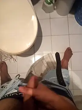 Snapshot of Patricio123rt chatting on 10-11-25, 03:35 Patricio123rt online show from 10-11-25, 03:35